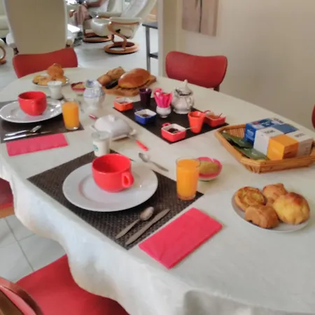 Le Couette-café 3*